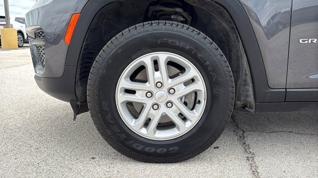 2023 Jeep Grand Cherokee Laredo