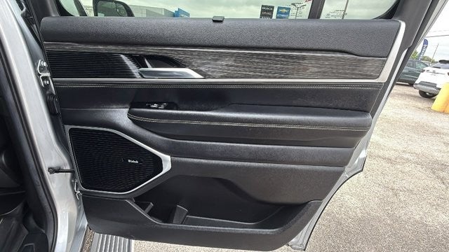 2022 Jeep Wagoneer Series III