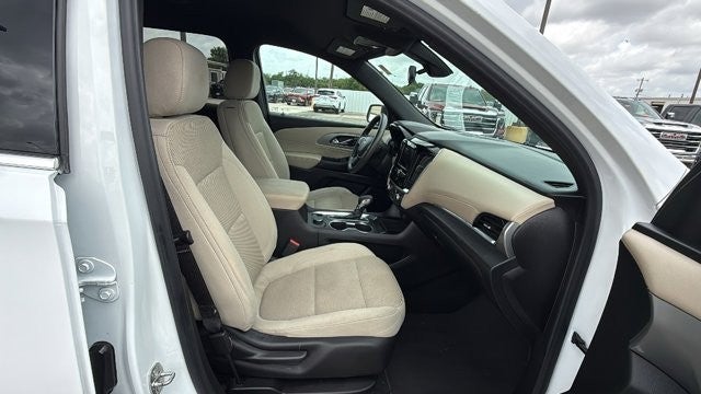 2022 Chevrolet Traverse LS