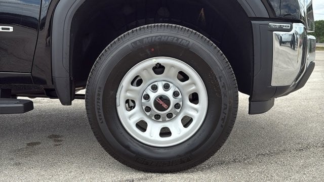 2025 GMC Sierra 2500 HD Pro