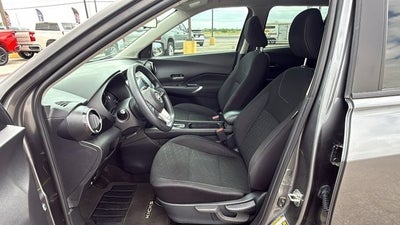 2023 Nissan Kicks SV Xtronic CVT