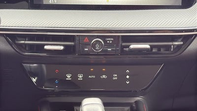 2025 Nissan Kicks SR FWD