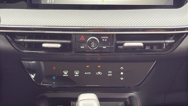 2025 Nissan Kicks SR FWD