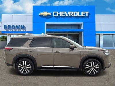 2023 Nissan Pathfinder Platinum