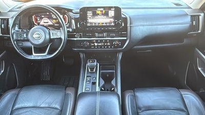 2022 Nissan Pathfinder Platinum