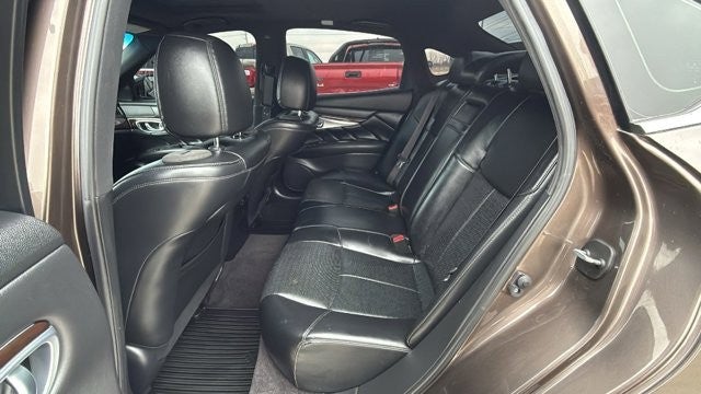 2019 INFINITI Q70 3.7 LUXE