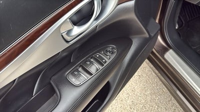 2019 INFINITI Q70 3.7 LUXE