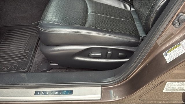 2019 INFINITI Q70 3.7 LUXE
