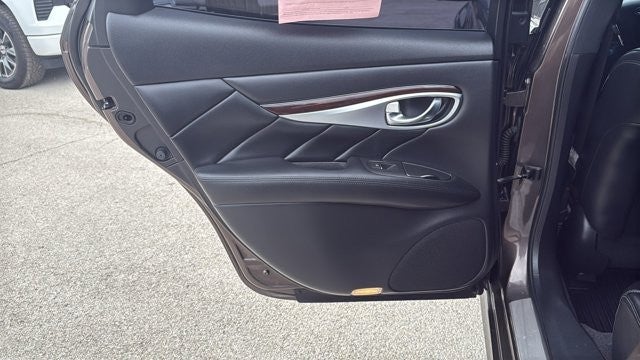 2019 INFINITI Q70 3.7 LUXE