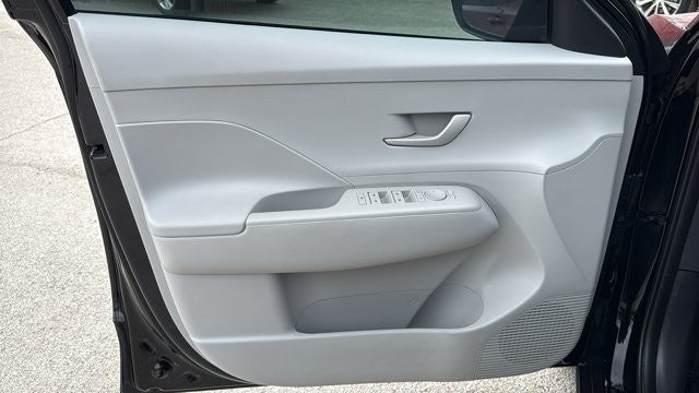 2025 Hyundai Kona SE