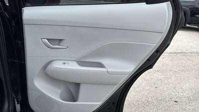2025 Hyundai Kona SE